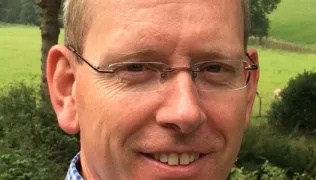 Headshot of Ian Playford