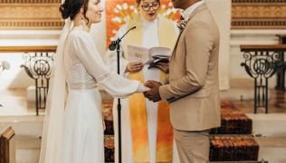 Doctor and nurse marry at St Thomas' chapel