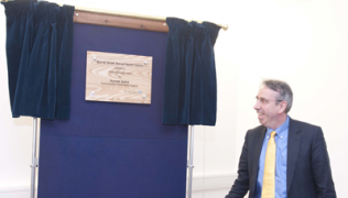 Duncan Selbie unveils Burrell Street plaque