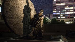 161107-Mary Seacole statute at night