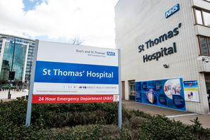 St Thomas' Hospital building and signage