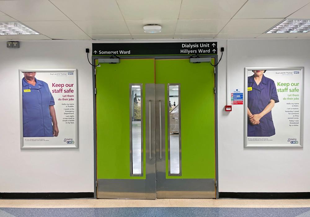 Green double doors with sign above for Hillyers and Somerset wards and the Dialysis Unit