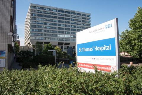 Photo of the exterior of St Thomas' Hospital