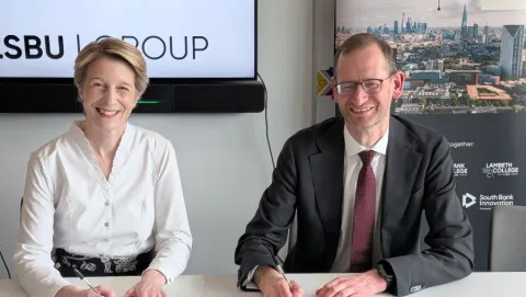 Amanda Pritchard and Paul Kett sign the Memorandum of Understanding 