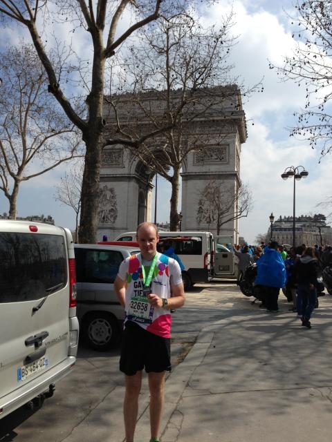 Photo of Gavin at the Paris marathon