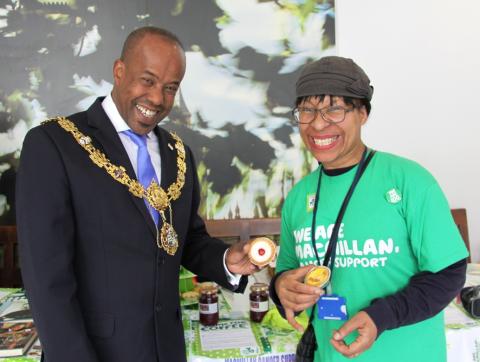 Councillor Abdul Mohamed, Mayor of Southwark, with staff nurse Betty Davis