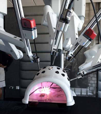 Guy's and St Thomas' named as UK's first Robotic Surgery Institute