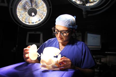 Trainee transplant surgeon wins award for 3D printing